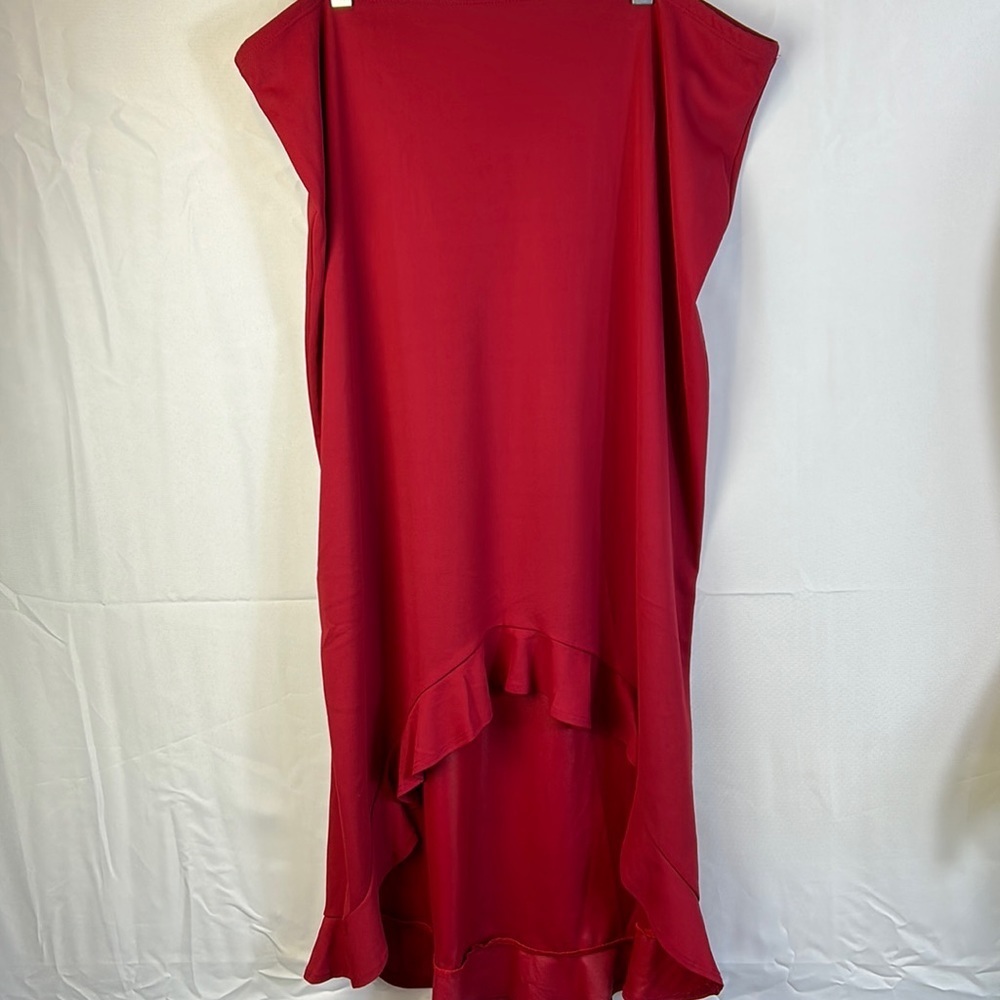Red High Front Ruffle Skirt Like New 3x Beautiful and Stretchy